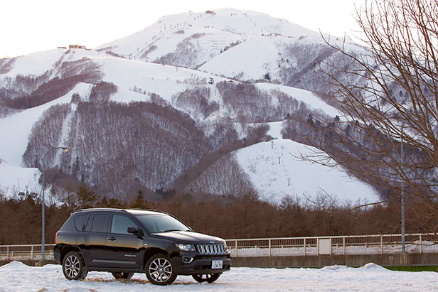10 新型『Jeep® Cherokee』のお披露目会を兼ねたJeep®フルラインナップ雪上試乗会をレポート！