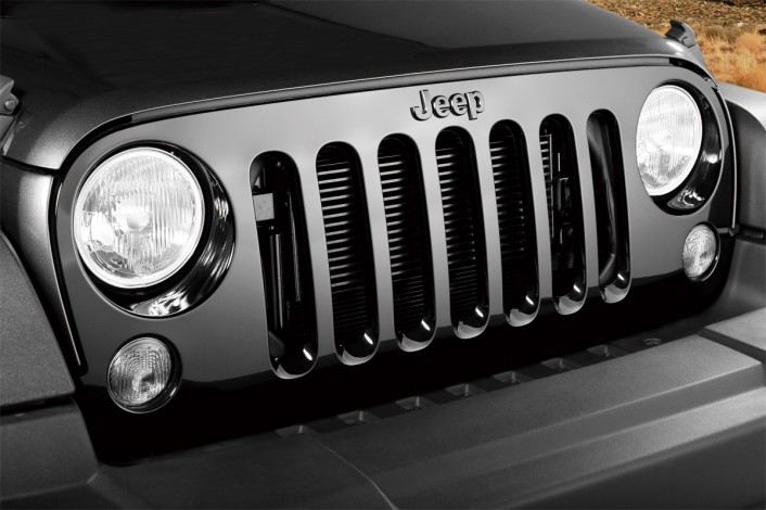 Grill-706x470 Jeep®の本質を表現するWrangler Unlimitedの限定車Willys Wheelerが登場！
