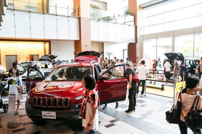 IMG_0318-706x471 新型Jeep® Cherokeeが東京ミッドタウンにやってきた！＜New Jeep® Cherokee Caravan＞レポート！