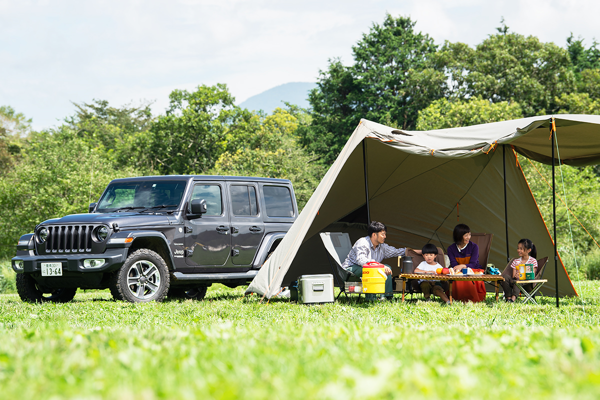 main-1 【Easy Camping with Jeep Wrangler】ルーフトップテントを載せ、向かうは海辺のキャンプ場