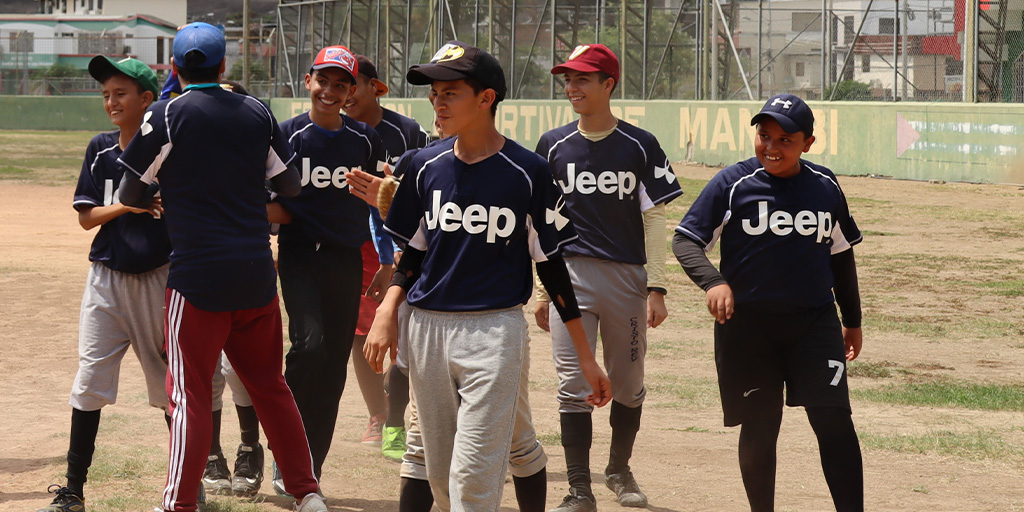Jeep協賛の 世界の野球グローブ支援プロジェクト 現地レポート Realstyle By Jeep リアル スタイル By ジープ
