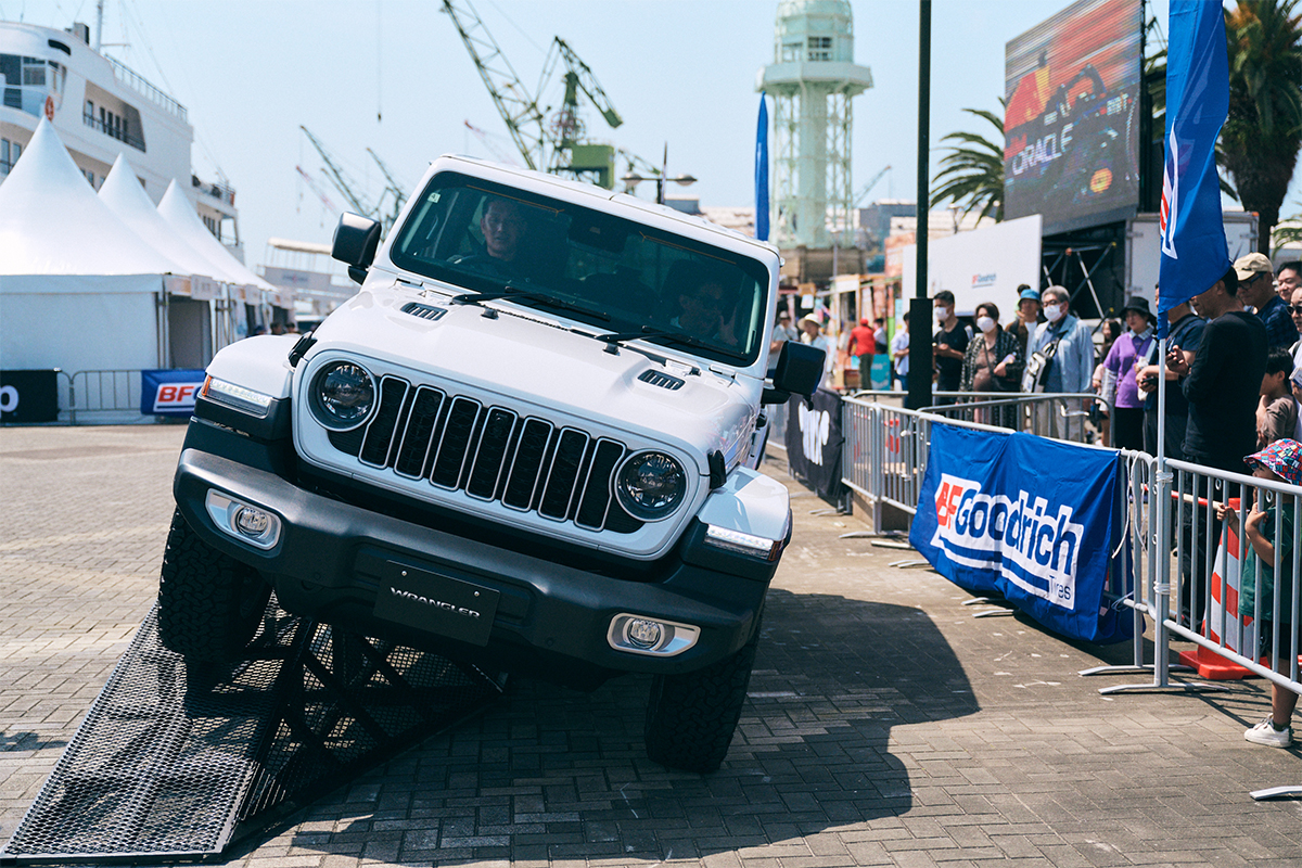 20240526_jeep-0004 New Wranglerが関⻄地区で初お披露⽬！『Red Bull Flight Day 2024』at 神戸