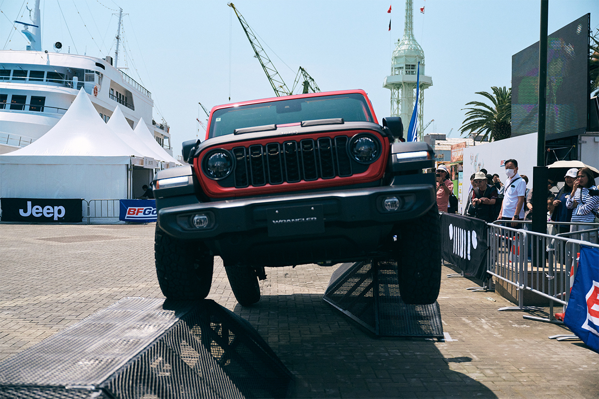 20240526_jeep-0032 New Wranglerが関⻄地区で初お披露⽬！『Red Bull Flight Day 2024』at 神戸