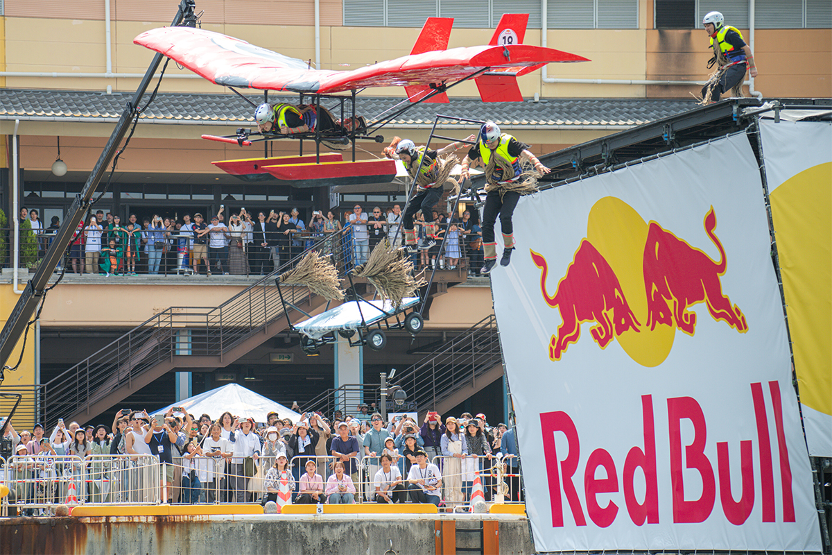 SI202405260171 New Wranglerが関⻄地区で初お披露⽬！『Red Bull Flight Day 2024』at 神戸