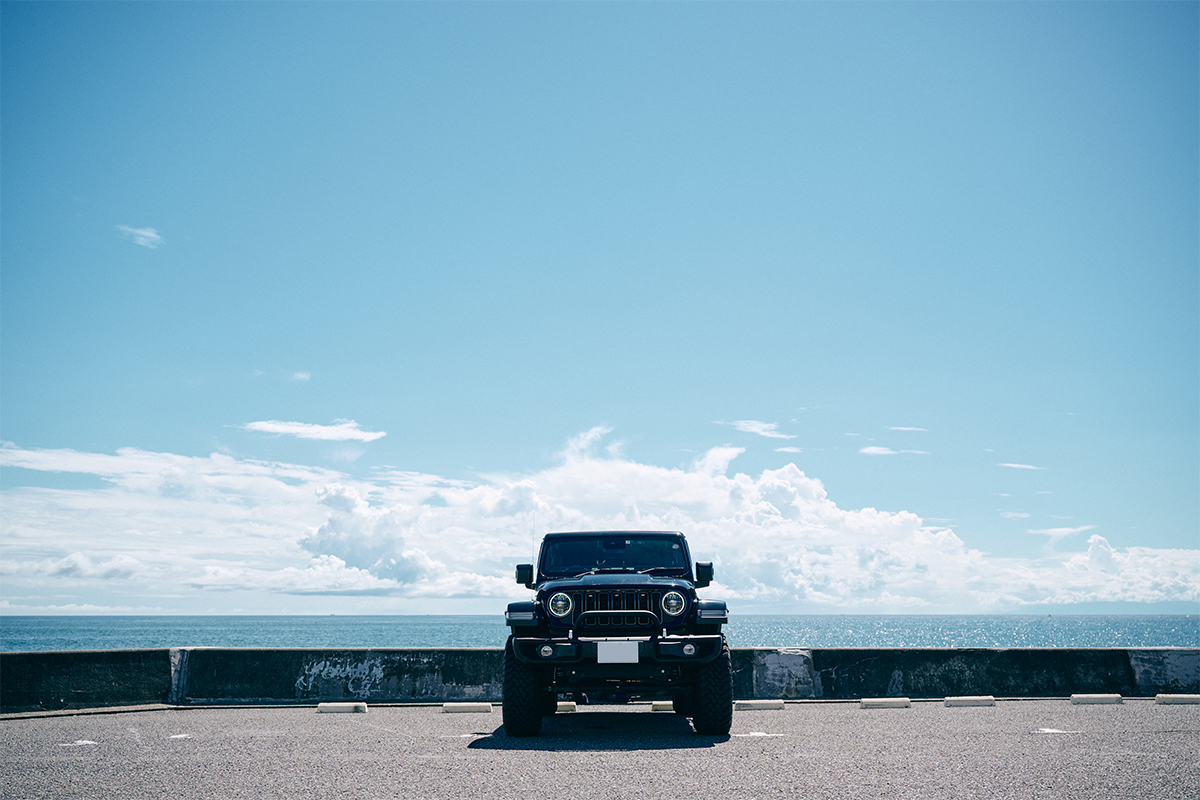 20240909_jeep-0002 【Jeepオーナーインタビュー】仕事も趣味も生き方もJeep。ラングラーで夢を叶えた男・Ryo Takeshima（WAVY LIFE）