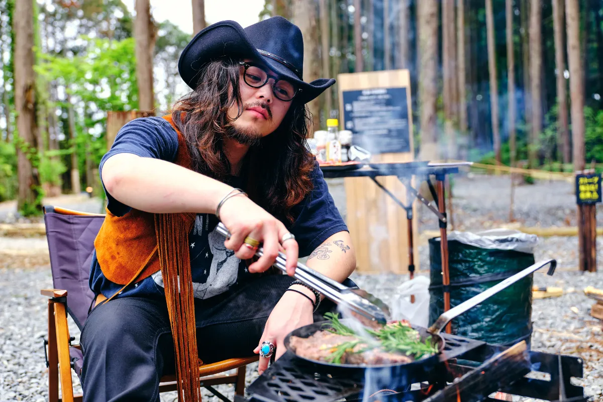 DSF7561 【Jeep FINDING CAMP】 Avenger feat Kroi（長谷部怒生＆益田英知）のウェスタン・アコースティック・キャンプ