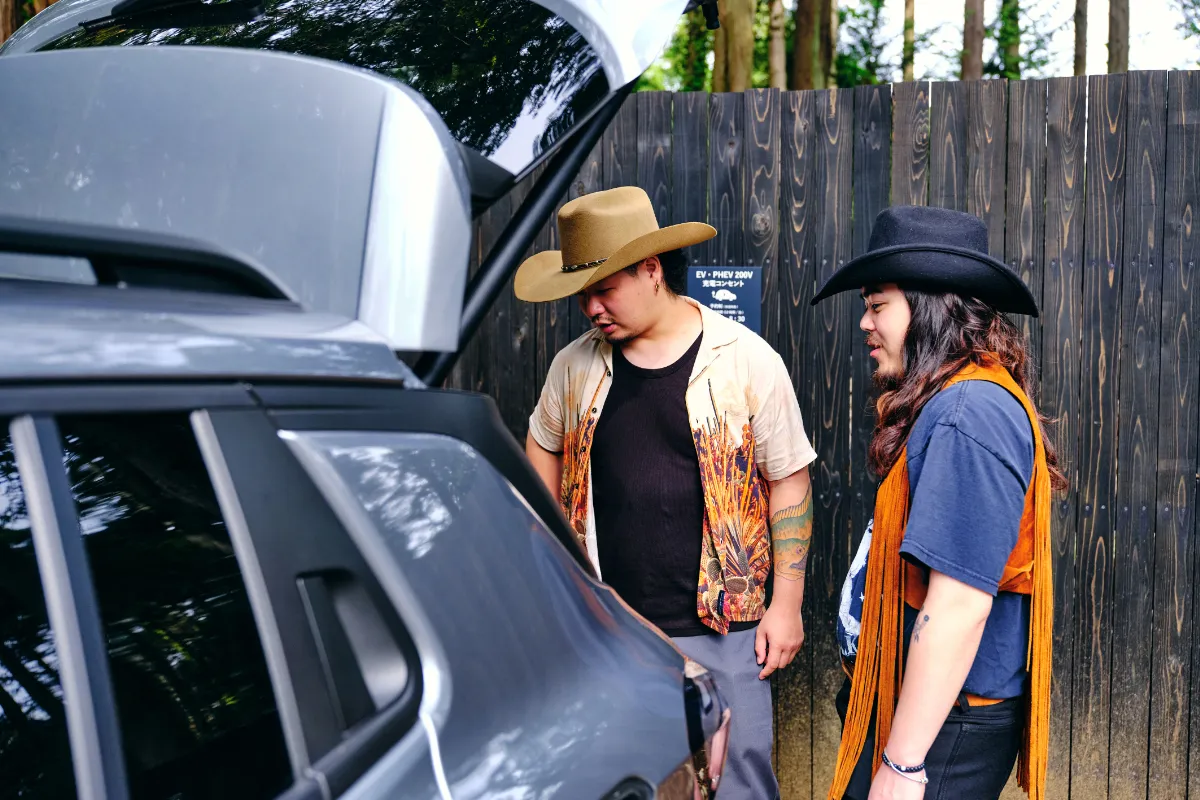DSF7783 【Jeep FINDING CAMP】 Avenger feat Kroi（長谷部怒生＆益田英知）のウェスタン・アコースティック・キャンプ