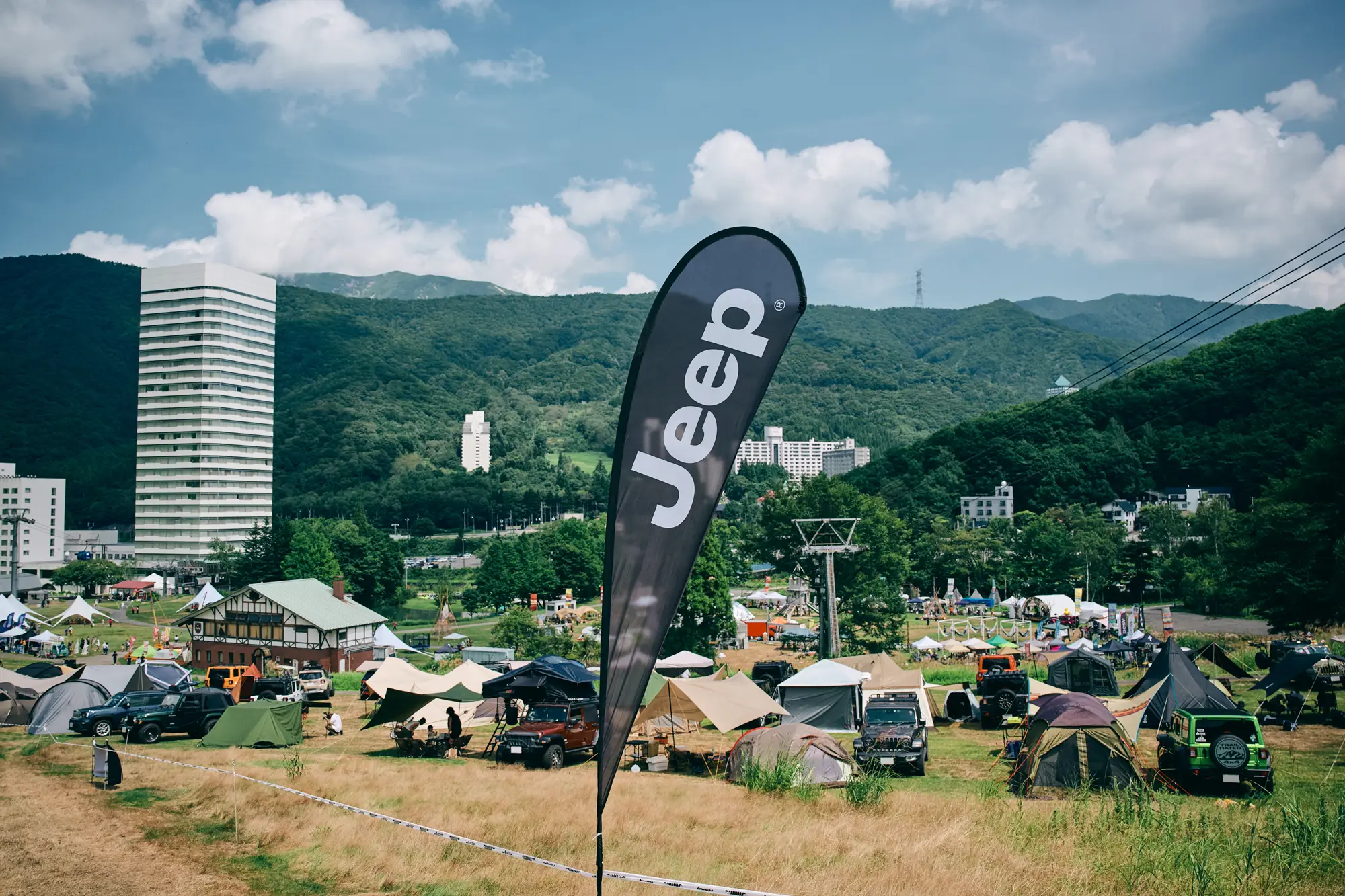 20250823_jeep-0164 【Camp Jeep 2025（前編）】2年ぶりのJeepオーナーの祭典で、こだわりの愛車とキャンプギアが満載のテントスナップ